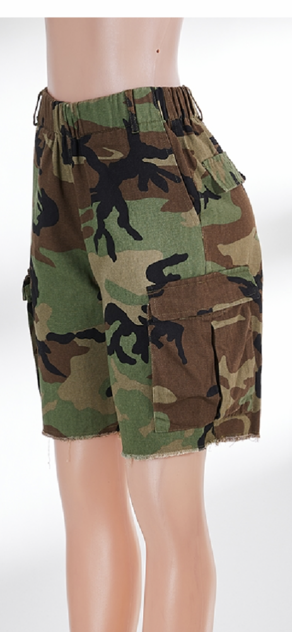 Cargo Knee Lenghth Camo Shorts